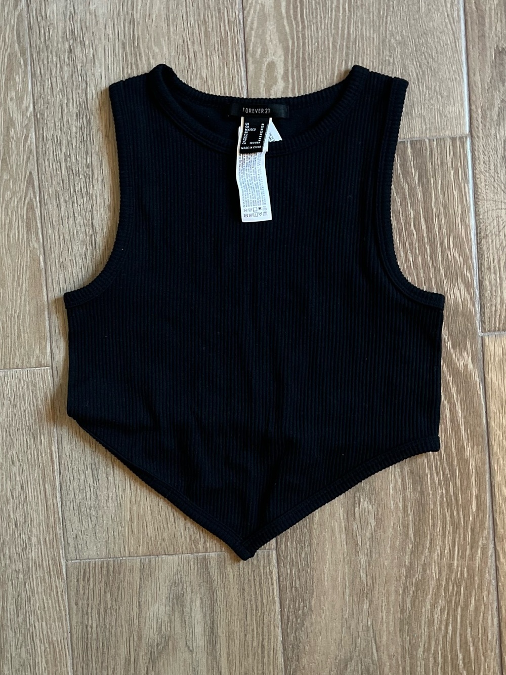 Forever 21 Black Ribbed Point Hem Cropped Tank